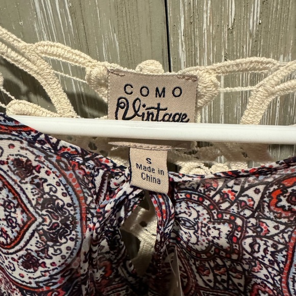 Ladies blouse - Picture 2 of 5